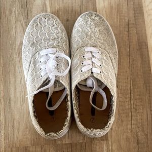 Women’s sparkly shoes